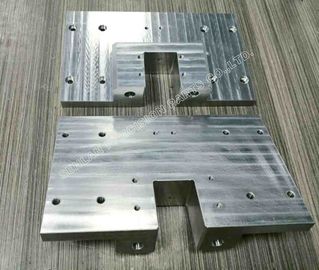 Componenti di alluminio standard di fresatura di CNC di precisione di JIS per l'automobile