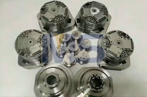 Inserti complessi del nucleo della muffa. Componenti di stampaggio a iniezione personalizzati.