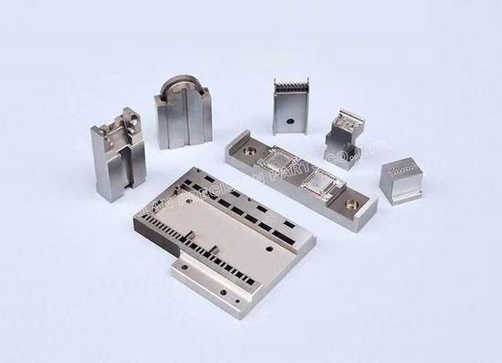 ISO 9001 Precision Connector Mold Parts -- Componenti ad alta cavità per elettronica
