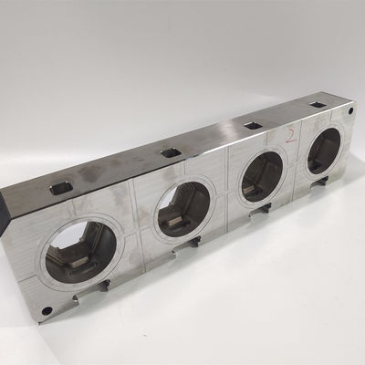 Piastre di base personalizzate in acciaio inossidabile per la confezione quotidiana.