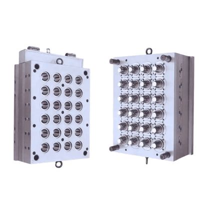 Stampo a iniezione a canale caldo multi-cavità per la produzione di tappi in plastica