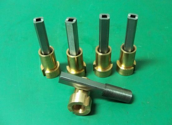 Core di muffa a filo di precisione.