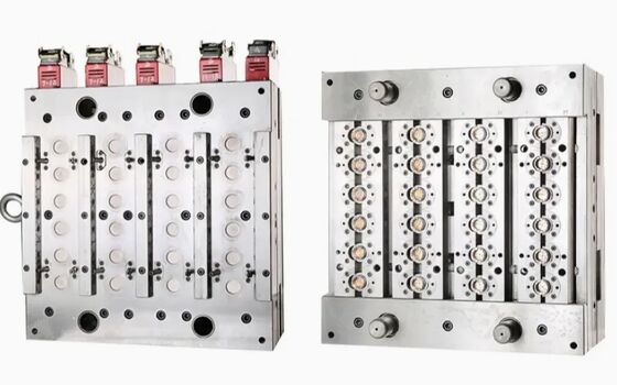 Stampo di iniezione per tappi a multiple cavità per la produzione di tappi per bottiglie di plastica