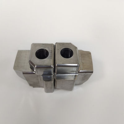 La fresatura CNC e il filo EDM parti di stampo.