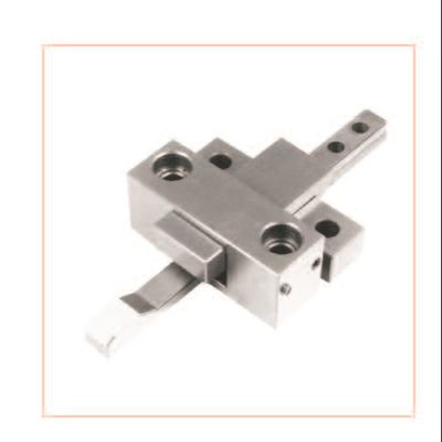 Dispositivo di bloccaggio stampo standard DIN con rivestimento DLC e precisione di 0,005 mm per stampi a iniezione plastica