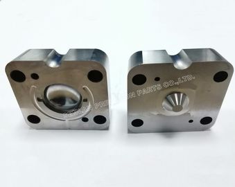 il CNC di precisione di parallelismo di 0.01mm le inserzioni di plastica della cavità di muffa dei pezzi meccanici